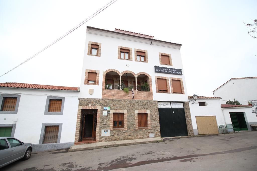 Sierra De Monfrague Apartment Torrejon el Rubio Bagian luar foto