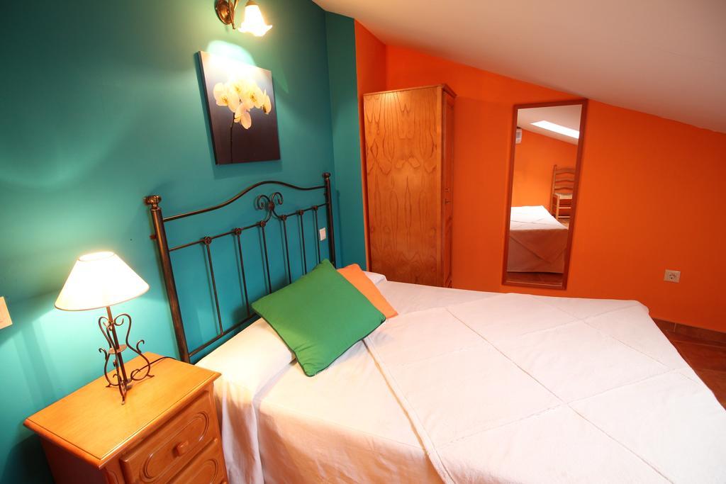 Sierra De Monfrague Apartment Torrejon el Rubio Ruang foto